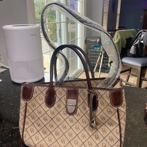 Dooney & Bourke Shoulder Bag